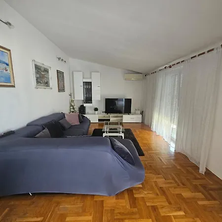 Apartman Filip Podstrana